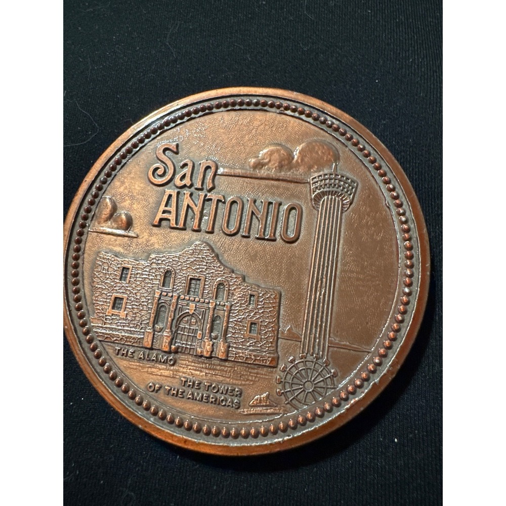 San Antonio Texas The Alamo & Tower of The America's Souvenir Belt Buckle